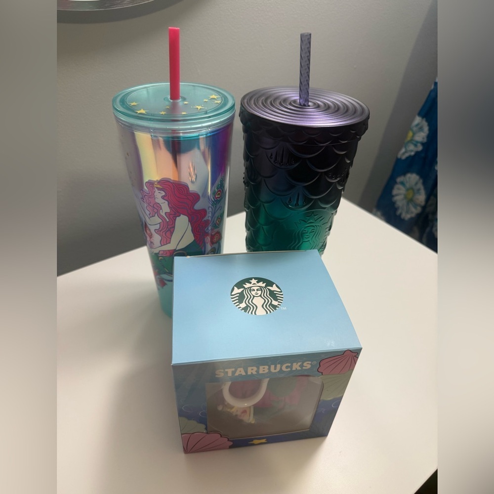 ✨ Starbucks Mermaid Collectors bundle- Nee with Tags✨ - Picture 14 of 17